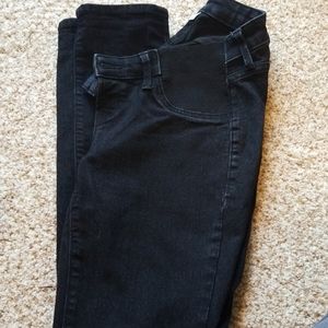 Maternity skinny jeans